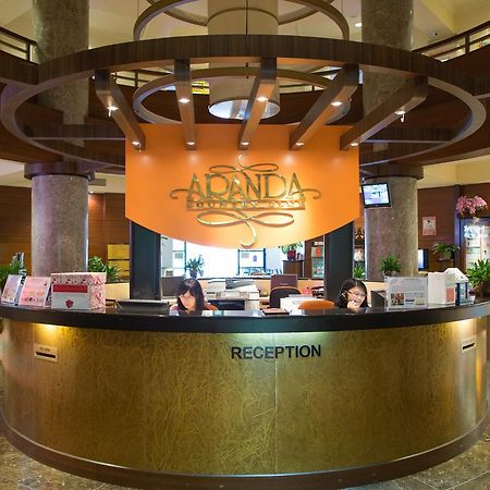 Aranda Country Club Singapura Exterior foto